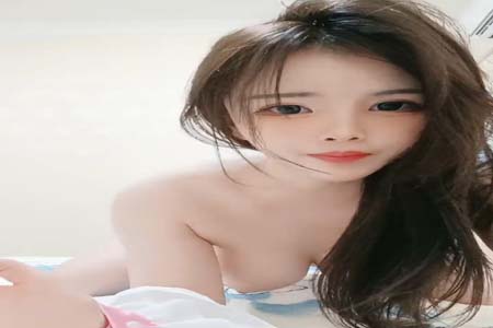 极品大奶风骚小美人露脸激情大秀直播 皮肤白皙高颜值 各种撩骚动作不断 揉奶抠逼浪叫呻吟 看了秒硬真骚